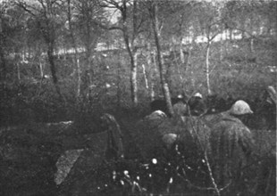 'Une semaine de combats sur la rive gauche de la Meuse; 9 mars.--Avant d'entrer en action..., 1916. Creator: Unknown.