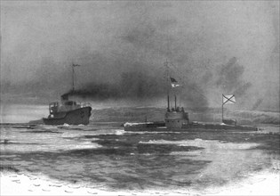 'Un bateau brise-glaces ouvre un chenal devant un sous-marin russe a son retour de croisiere', c1915 Creator: Unknown.