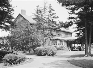 Baldrige, J.M., house, 1931 July 25. Creator: Arnold Genthe.