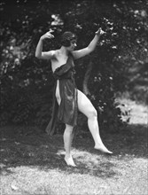 Wanger, Beatrice, Miss, 1921 June 21. Creator: Arnold Genthe.