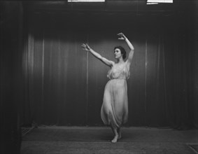 Elsie Dufour dancer, between 1918 and 1920. Creator: Arnold Genthe.