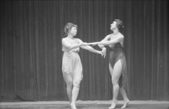 Elsie Dufour dancers, between 1918 and 1920? Creator: Arnold Genthe.
