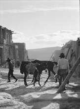 Acoma, New Mexico area views, between 1899 and 1928. Creator: Arnold Genthe.