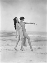 Severn, Margaret, Miss, and an unidentified dancer, 1923 Creator: Arnold Genthe.