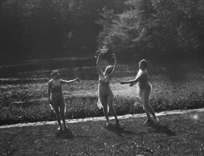 Elizabeth Duncan dancers and children, between 1916 and 1941. Creator: Arnold Genthe.