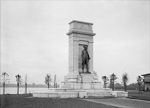 John Paul Jones - Statue, 1914. Creator: Harris & Ewing.