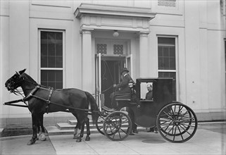 Carriage of William Gibbs McAdoo, Secretary of The Treasury, 1913. Creator: Harris & Ewing.