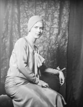 Sharpneck, Dorothy, Miss, portrait photograph, 1929 Mar. 2. Creator: Arnold Genthe.