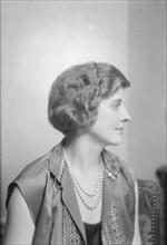 Shewan, Edwin A., Mrs., portrait photograph, 1924 Creator: Arnold Genthe.
