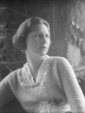 Wullner, Miss, portrait photograph, 1918 Creator: Arnold Genthe.