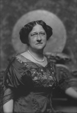 Adams, Evangeline S., portrait photograph, 1912 Apr. 29. Creator: Arnold Genthe.