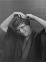 Allen, Anita, Miss, portrait photograph, not before 1916. Creator: Arnold Genthe.