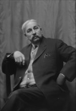 Ames, Pelham, Mr., portrait photograph, 1913. Creator: Arnold Genthe.