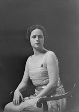 Anthony, E.C., Mrs., portrait photograph, not before 1916. Creator: Arnold Genthe.