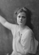Ayers, Clio, Miss, portrait photograph, 1916 Jan. 13. Creator: Arnold Genthe.