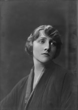 Beckwith, Geraldine, Miss, portrait photograph, 1917 July 9. Creator: Arnold Genthe.
