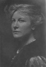 Belmont, August, Mrs., portrait photograph, 1914 Feb. 2. Creator: Arnold Genthe.