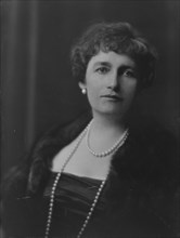 Byrne, James, Mrs., portrait photograph, 1917 June 2. Creator: Arnold Genthe.