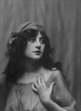 Carter, Malvina Longfellow, portrait photograph, 1912 or 1913. Creator: Arnold Genthe.