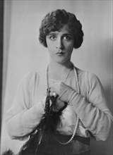 Cowl, Jane, Miss, portrait photograph, 1918 Oct. 14. Creator: Arnold Genthe.
