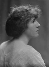 Dagma, Thyra, Miss, portrait photograph, 1914 May 5. Creator: Arnold Genthe.