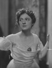 Dodge, D., Miss, portrait photograph, 1916. Creator: Arnold Genthe.