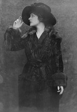 Ferguson, Elsie, Miss, portrait photograph, not before 1921 Sept. 15. Creator: Arnold Genthe.