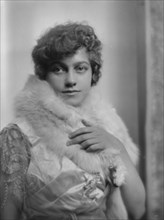 Fisher, Dorothy, Miss, portrait photograph, 1915. Creator: Arnold Genthe.