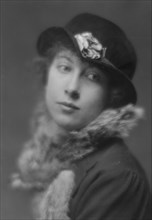 Gwynn, Miss, portrait photograph, 1915. Creator: Arnold Genthe.