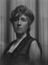 Henry, Mrs., portrait photograph, 1916. Creator: Arnold Genthe.