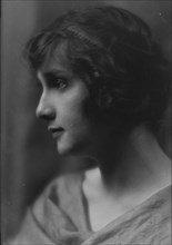 Ives, Charlotte, portrait photograph, 1913. Creator: Arnold Genthe.
