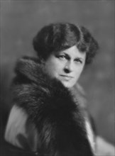 McCormack, R.R., Mrs., portrait photograph, 1915. Creator: Arnold Genthe.