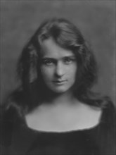 Mower, Margaret, Miss, portrait photograph, 1916 Apr. 23. Creator: Arnold Genthe.