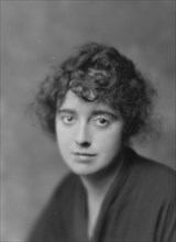 Normand, Mabel, portrait photograph, 1914 Oct. 18. Creator: Arnold Genthe.