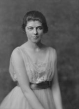 Rice, Virginia, Miss, portrait photograph, 1916. Creator: Arnold Genthe.