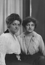 Schimmelfeng, Frances, and sister, portrait photograph, 1914 Dec. 3. Creator: Arnold Genthe.