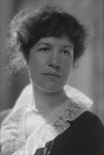 Sedgwick, G., Miss, portrait photograph, 1914 Apr. 11. Creator: Arnold Genthe.