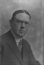 Siddall, J.M., Mr., portrait photograph, 1916 Mar. 23. Creator: Arnold Genthe.