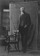 Singer, Paris E., Mr., portrait photograph, 1916 Sept. 30. Creator: Arnold Genthe.