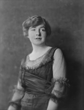 Small, Patty, Miss, portrait photograph, 1916. Creator: Arnold Genthe.