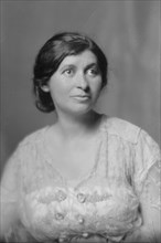 Walling, Anna Strunsky, portrait photograph, 1914 May 27. Creator: Arnold Genthe.