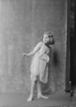Emerson, Lillian, Miss, between 1914 and 1919. Creator: Arnold Genthe.