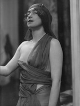 Stewart-Richardson, Constance, Lady, portrait photograph, 1913 Dec. 27. Creator: Arnold Genthe.