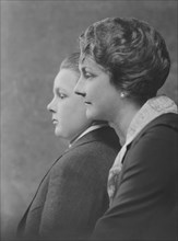 Work, Bertram, Mrs., and son, portrait photograph, 1916 or 1917. Creator: Arnold Genthe.