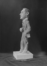 Flagg, Montgomery, Mr., statuette, 1914 Dec. 10. Creator: Arnold Genthe.