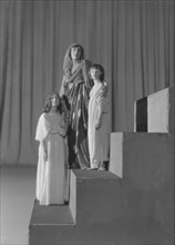Scenes from Aedipus, a play by Augustin Duncan, between 1915 and 1921. Creator: Arnold Genthe.