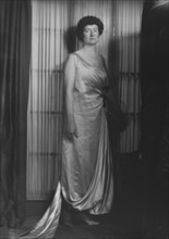 Mrs. Sidney Aske, portrait photograph, 1918. Creator: Arnold Genthe.