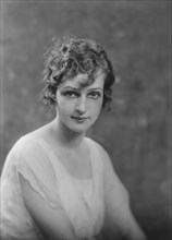Mrs. Jacques Boyriven, portrait photograph, 1918 July 19. Creator: Arnold Genthe.