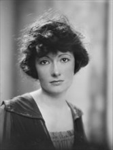 Miss Chapin, portrait photograph, 1918 Feb. 20. Creator: Arnold Genthe.