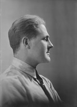 Sargeant [sic] Cutler, portrait photograph, 1919 Feb. 18. Creator: Arnold Genthe.